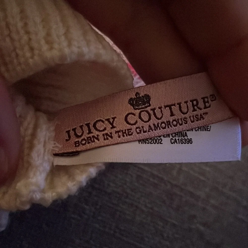 Juicy Couture Heart Print Pop Top Convertible Mittens to open finger Mitts - Picture 6 of 7